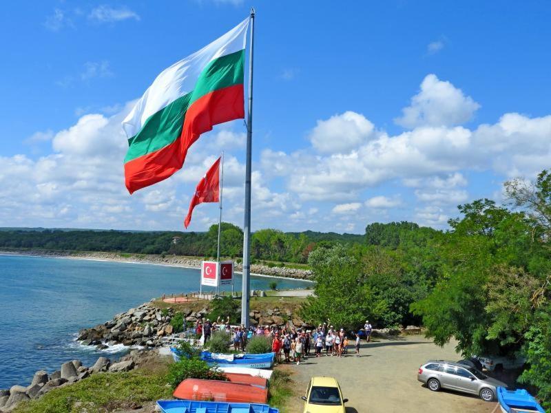 Apartament Kali Ahtopol Bagian luar foto